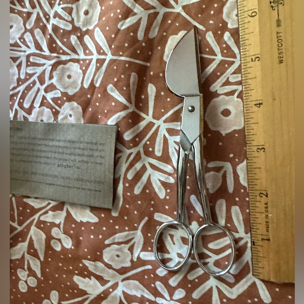 Applique Scissors G-6R 6” - Picture 6 of 10